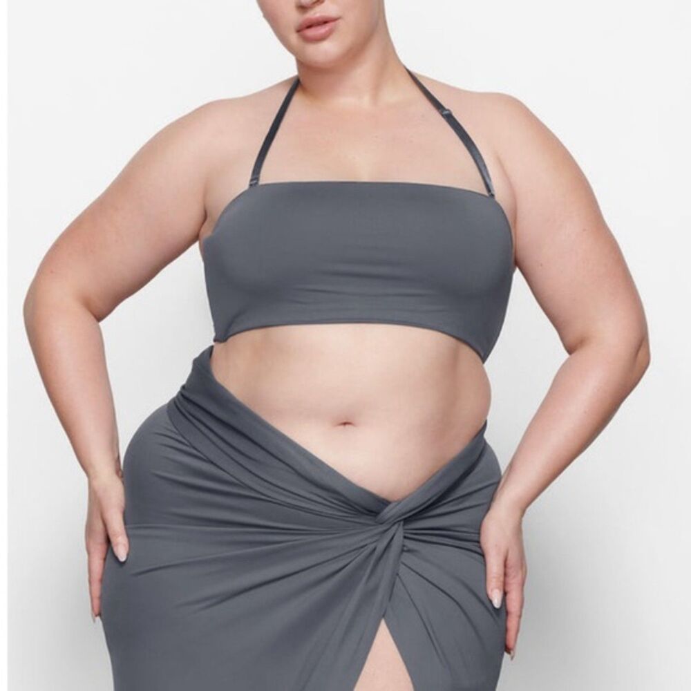 SKIMS WOMEN'S SWIM BANDEAU BIKINI TOP Gunmetal SIZE M NWT